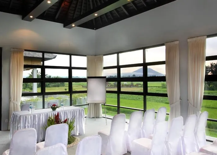 Furamaxclusive & Villas, 5*